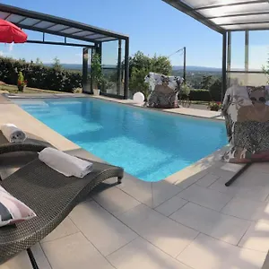 Logement Avec Piscine Couverte Chauffée D'avril à Novembre Et Spa Privatifs, Vue , Estivareilles (Allier) France