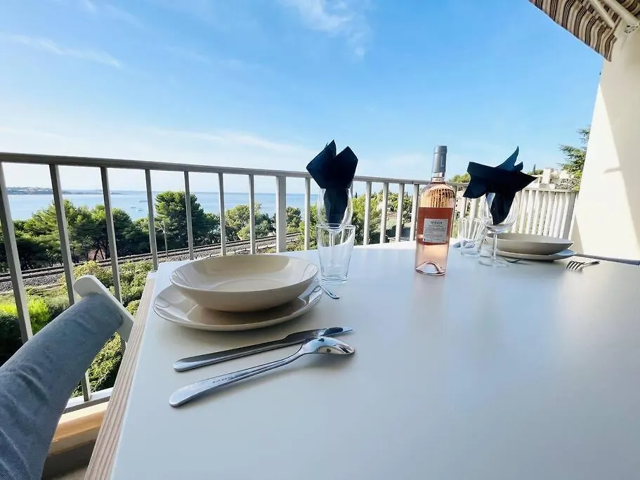 Studio Cosy-Vue Mer Panoramique Exceptionnelle Bandol Apartment